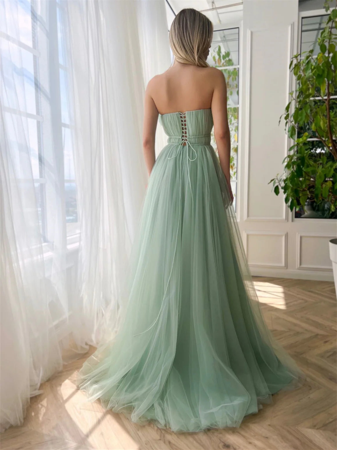 Robe de bal trapèze/princesse, décolleté en cœur, sans bretelles, longueur au sol